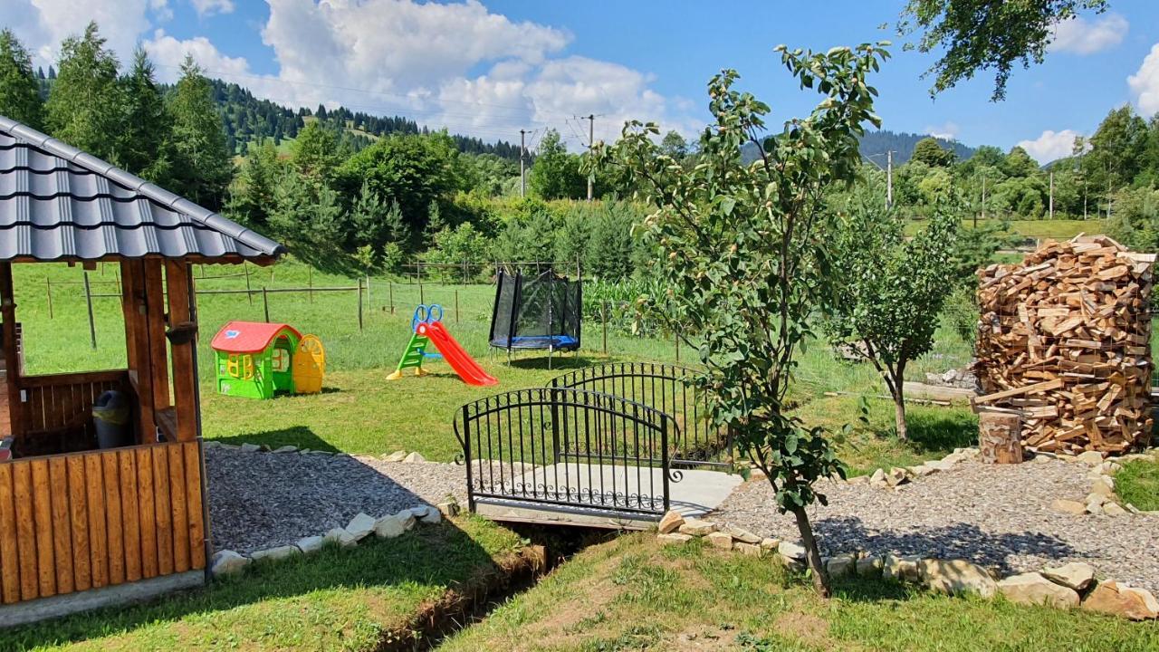 Cabana Alesia, Relaxare La Poalele Raraului Campulung Moldovenesc Exterior photo