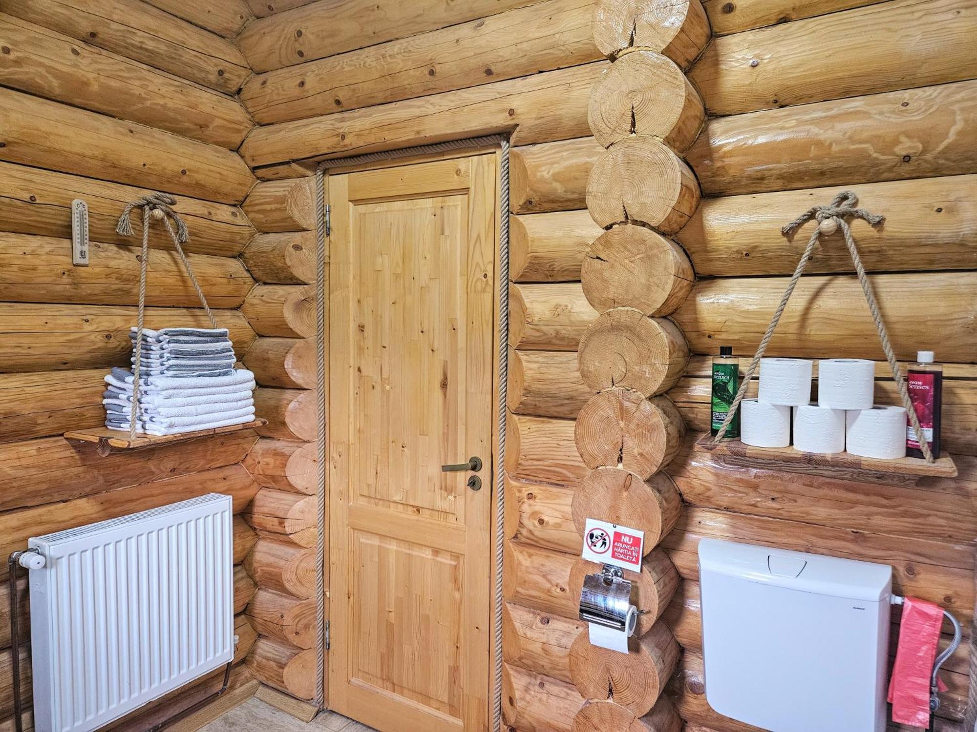 Cabana Alesia, Relaxare La Poalele Raraului Campulung Moldovenesc Exterior photo